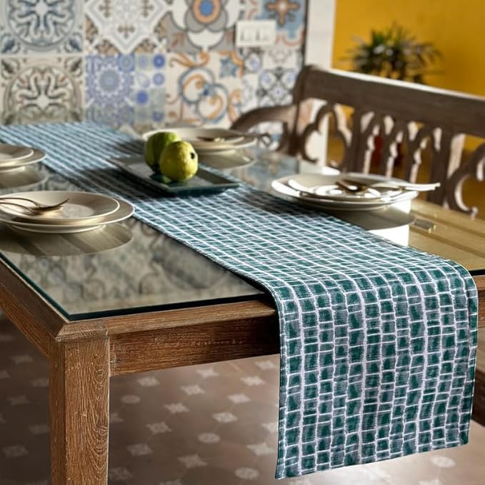 Oak & Lily Table Runner in Green & White Geometric Print Washable 4 Seater & 6 Seater