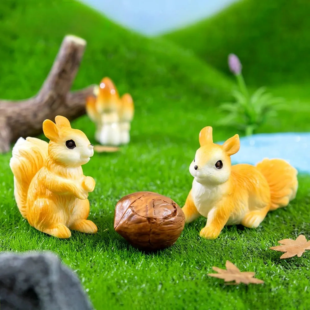 Satyam Kraft Resin 1 Set Squirrel Miniature Figurines Showpiece
