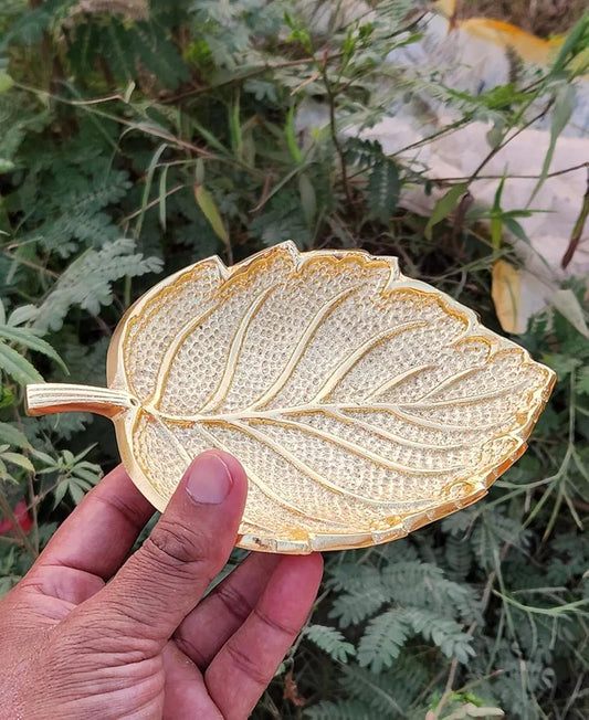 Pure Source India Leaf Design Aluminum Agarbatti Stand/Incense Holder Gold