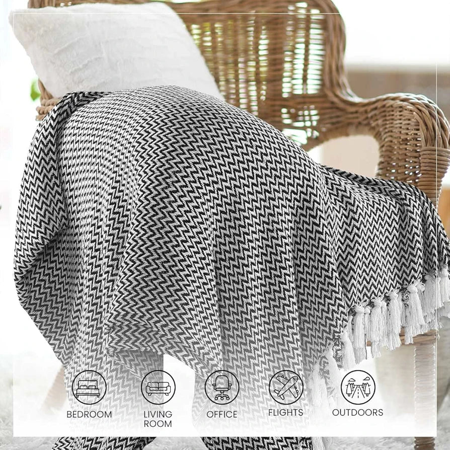 Sashaa World Chevron Throw Blanket Handwoven with Fringes Colour Black