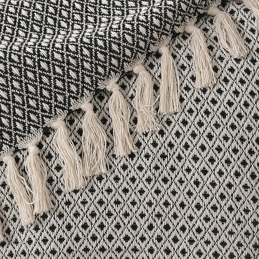 Sashaa World Black Diamond Patterned Cotton Throw Colour Black Diamond