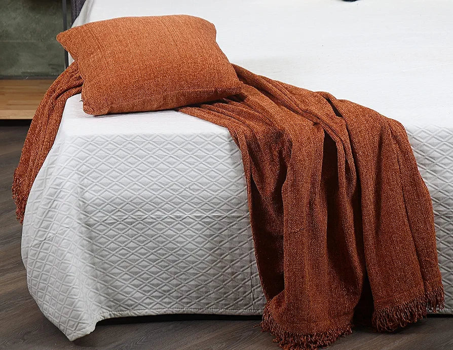 Sashaa World Lightweight Soft Chenille Throw Colour Rust