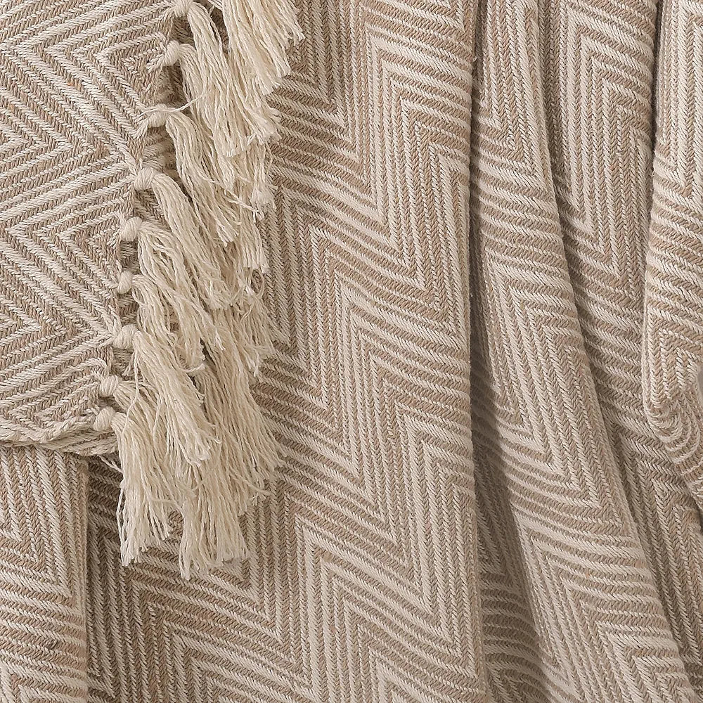 Sashaa World Zig Zag Patterned Beige Ivory Woven Throw Colour Beige/white