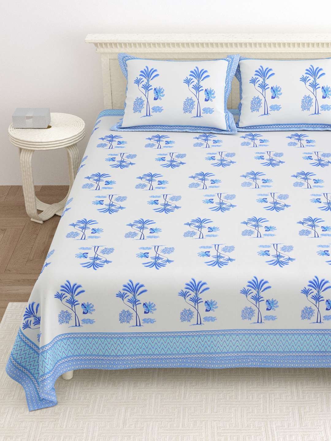 100% Pure Cotton Traditional Printed Bedsheet for Double Bed King Size Bedsheet with 2 Pillow Covers