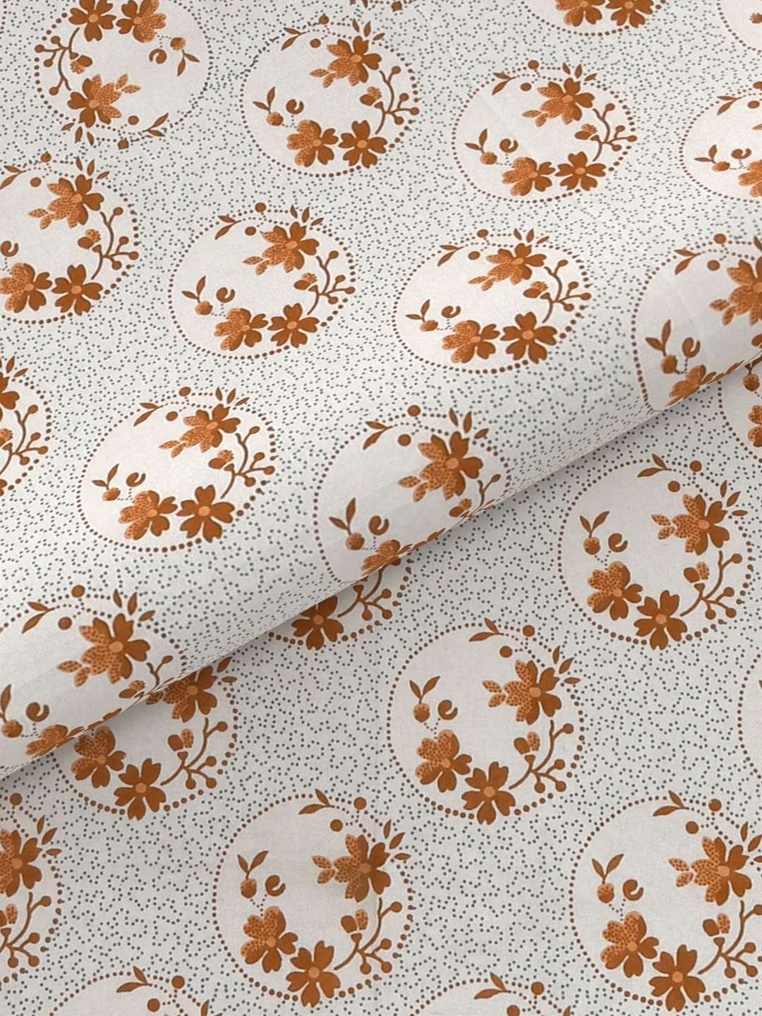 100% Pure Cotton Traditional Printed Bedsheet for Double Bed King Size Bedsheet with 2 Pillow Covers