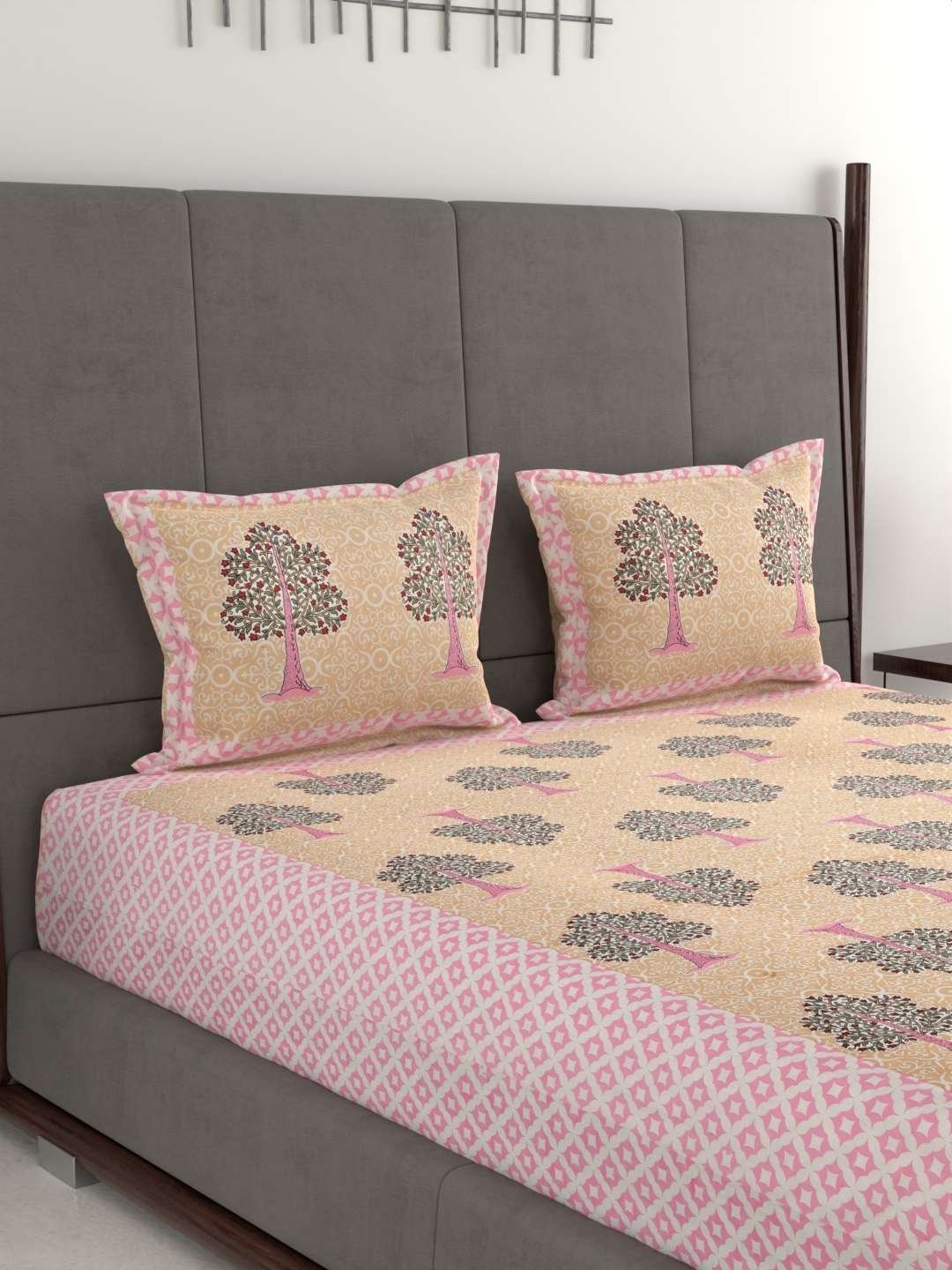 100% Pure Cotton Traditional Printed Bedsheet for Double Bed King Size Bedsheet with 2 Pillow Covers