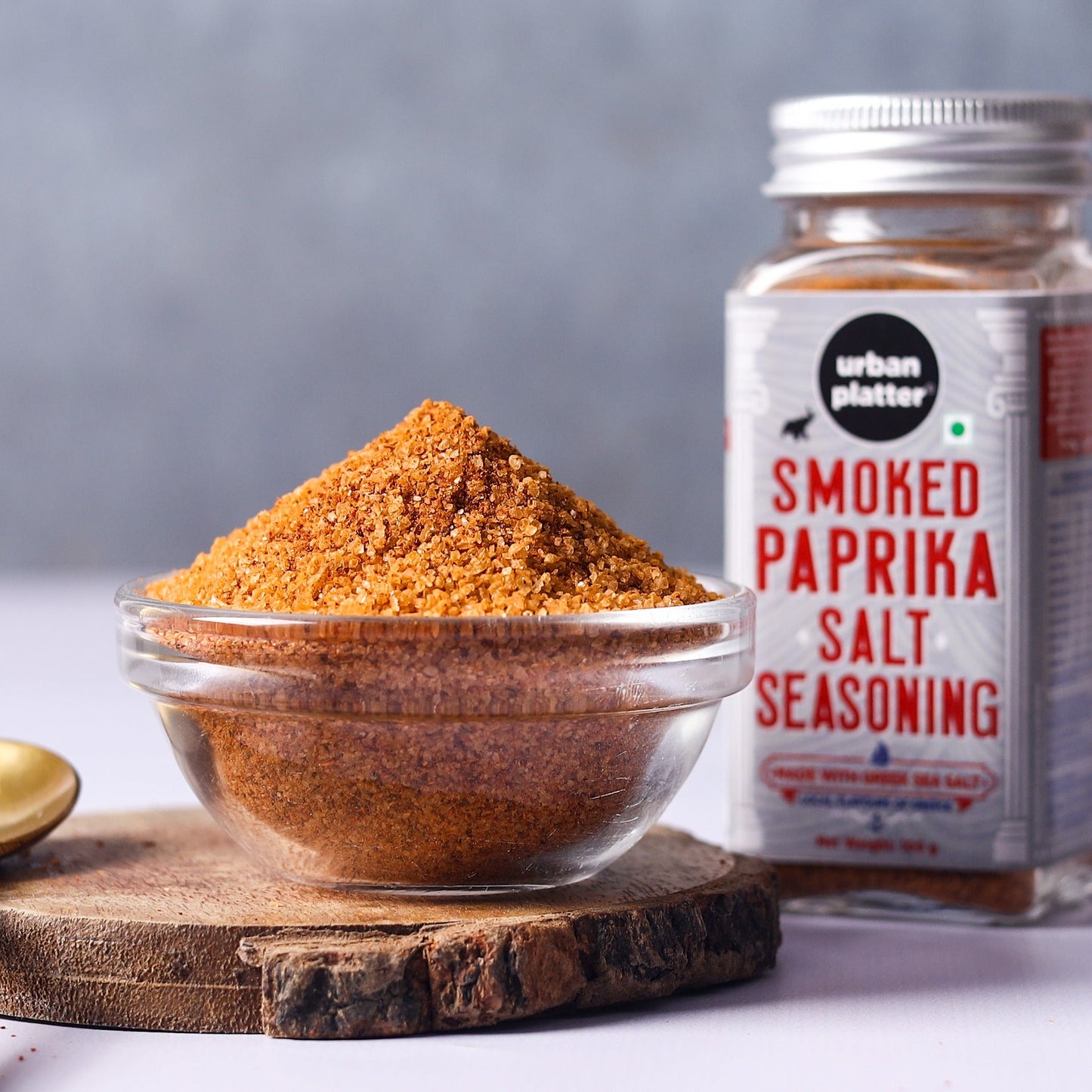 Urban Platter Smoked Paprika Salt Seasoning - 100 gms