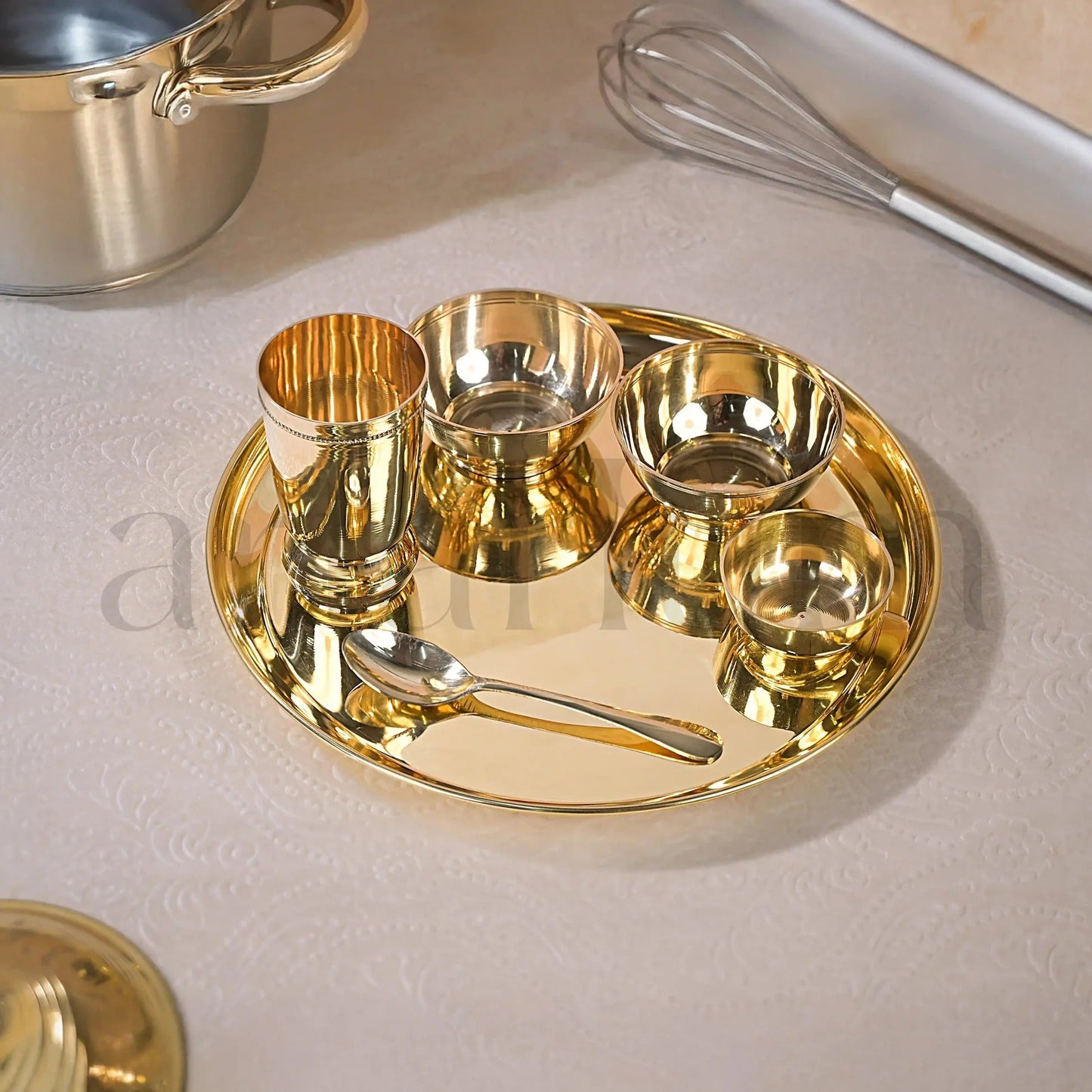 Artarium Brass Plain Thali Set
