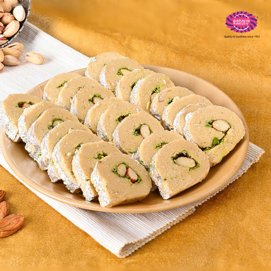 Karachi Bakery Kaju Gajak - 300 gms