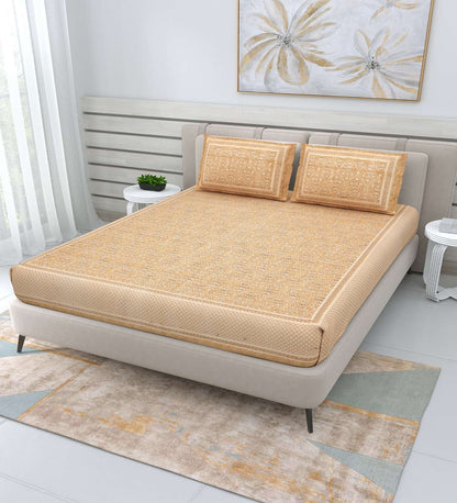 100% Pure Cotton Traditional Printed Bedsheet for Double Bed King Size Bedsheet with 2 Pillow Covers