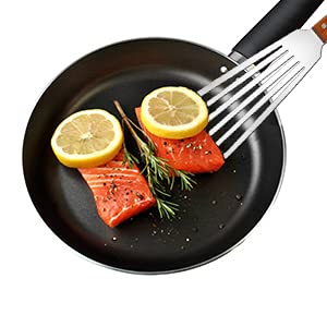 P-Plus International Stainless Steel Wide Thin Kitchen Fish Spatula Lightweight Cooking
