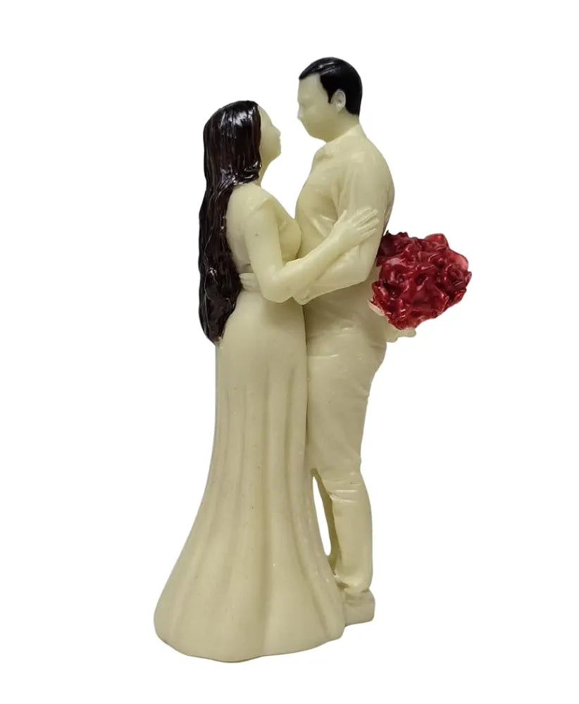 Gold Art India Couple Figurine with Ivory Finish Red Flower Bouquet