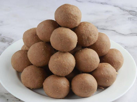 Madhur Sweets Sunnudalu [Maash Ke Ladoo]