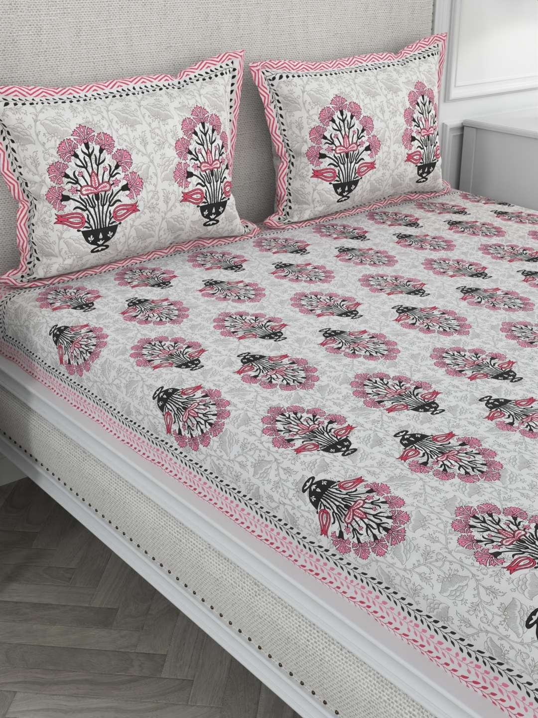 100% Pure Cotton Traditional Printed Bedsheet for Double Bed King Size Bedsheet with 2 Pillow Covers