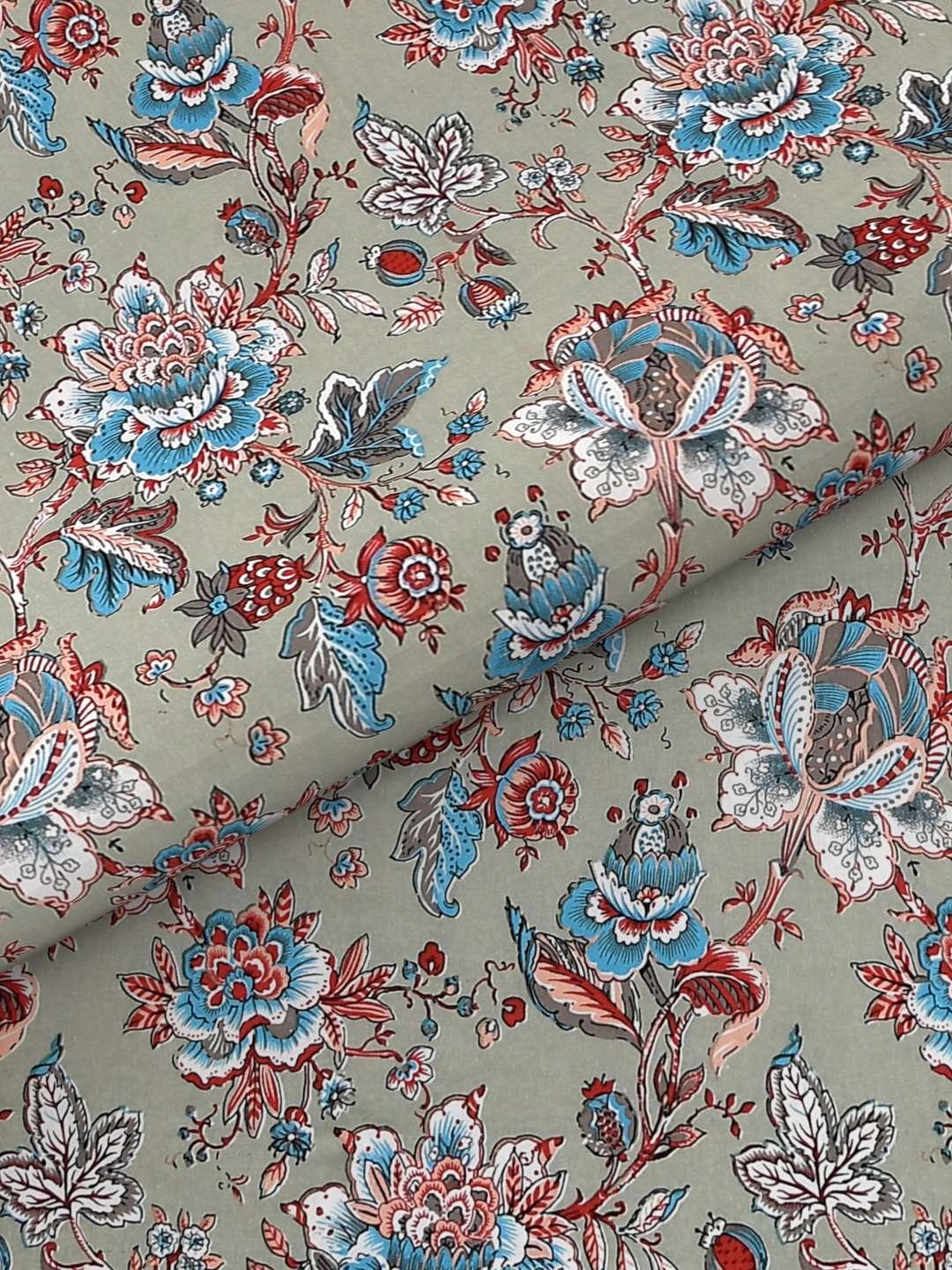 100% Pure Cotton Traditional Printed Bedsheet for Double Bed King Size Bedsheet with 2 Pillow Covers