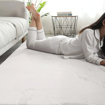 Luxe Home International Ruffle Floor Rabbit Rectangular Rug for Bedroom 3 X 5 Ft Colour White
