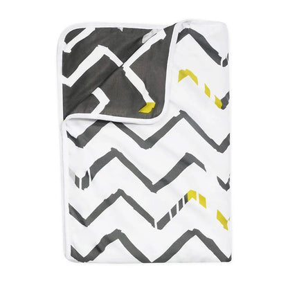 Divine Casa 120 GSM Microfiber Single Dohar Soft & Lightweight Throw Blanket Cozy & Breathable Zig-Zag Pattern Mourning Colour Dove & White