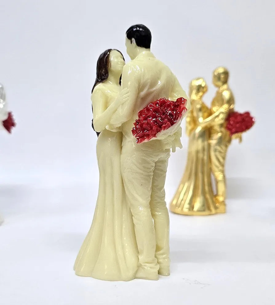 Gold Art India Couple Figurine Ivory Finish Shining Red Flower Bouquet