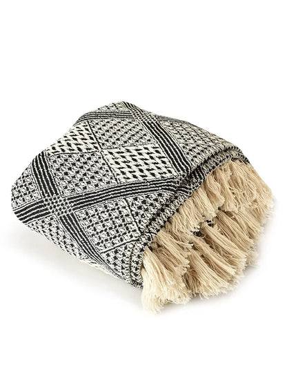 Sashaa World Unique Geometric Throw Bedcover Colour Black/ Grey