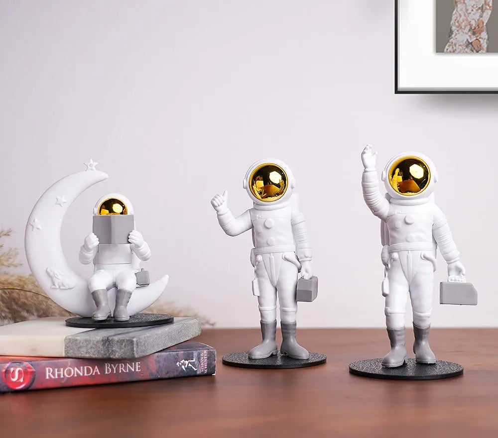 Street27 Resin 3Pcs Astronaut with Moon Figurine Mirror Spaceman Ornament