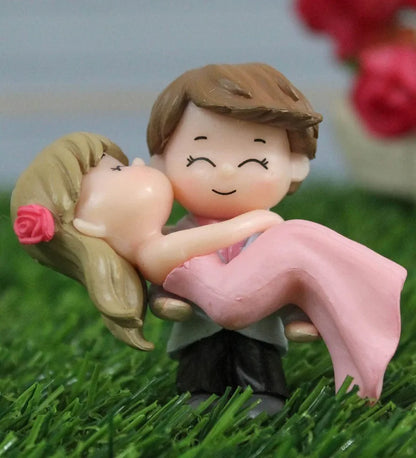 Satyam Kraft 1 Set Romantic Couples Resin Figurines Valentine's Day Gifts for Girlfriend & Boyfriend
