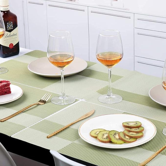 Leeonz Placemats for Dining Table Set of 4 PVC Placemats Washable Color Code 12L Green