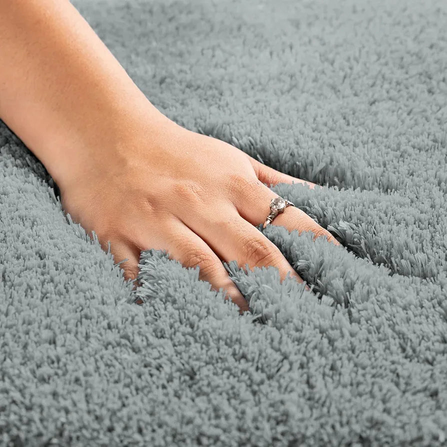 Luxe Home International Bath Mat Super Soft Non Slip Vegas Mats for Bathroom Colour Silver