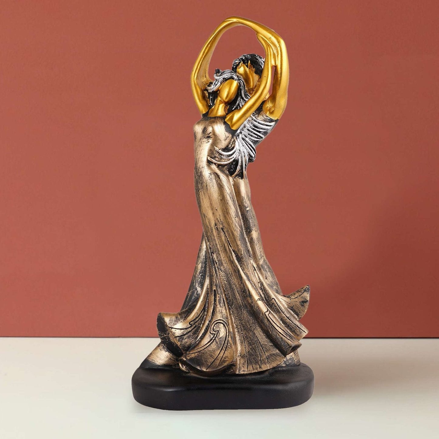 Great Valentine’s Day Gift For Girl & Boys symbolizes true love, Romantic Gift Showpieces brown Golden
