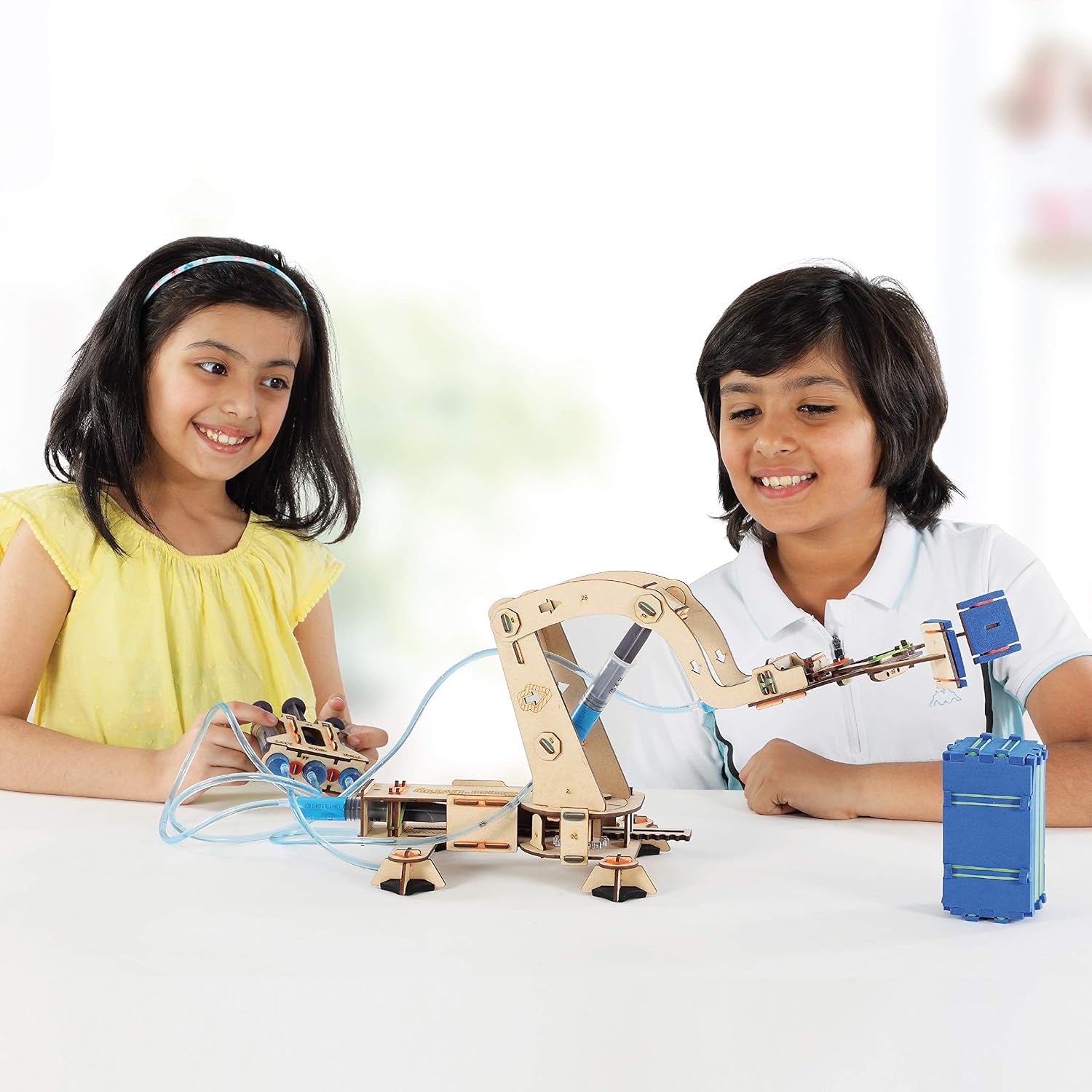 Smartivity Hydraulic Crane Stem Diy Fun Toy Educational & Construction Based Activity Game Kit for Kids