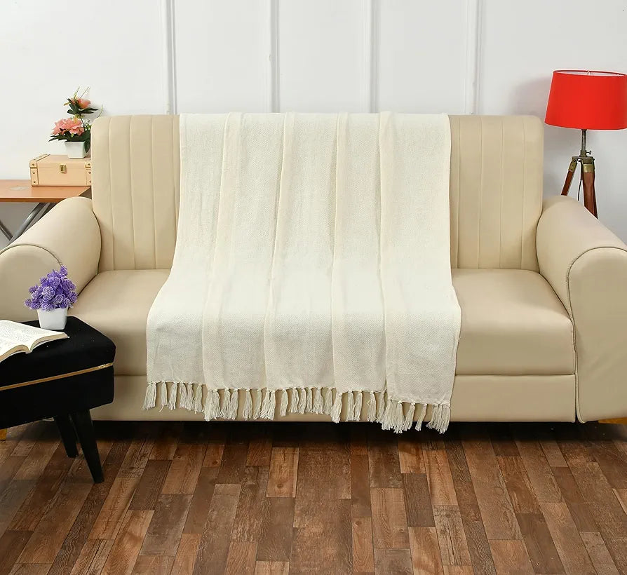 Sashaa World Solid White Cotton Throw Colour Cream