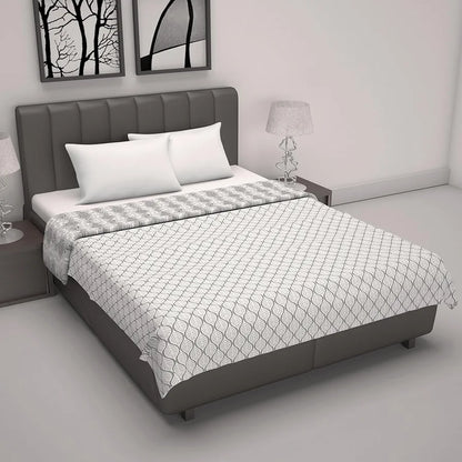 Divine Casa 120 GSM 100% Cotton Cambric 3 Layered Super Soft Jaipuri Razai Single Bed for Mild Winter Printed Reversible Dohar Colour Glacier Grey TC - 120