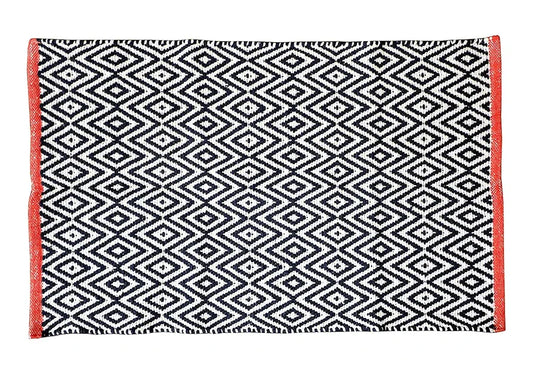 The Home Talk Handmade Cotton Carpet Diamond Reversible Mats Area Rugs for Bedroom