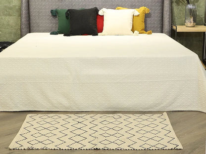 Sashaa World Woven Natural & 100% Cotton Rug Colour Natural & Black Rug
