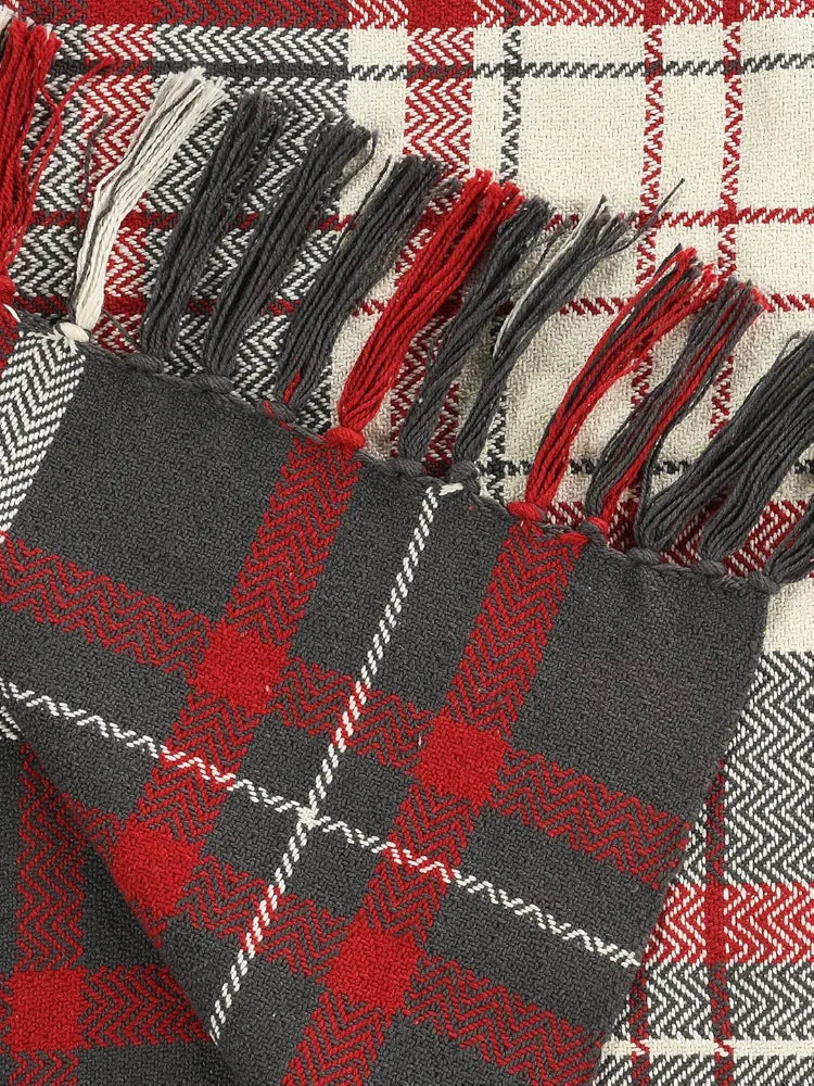 Sashaa World Check Throw Blanket Colour Red And Black
