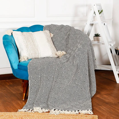Sashaa World Cotton Throw Blanket Colour Black & White