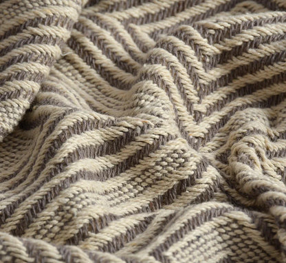 Sashaa World Diamond Weave Comfort Throw Colour Grey and natural