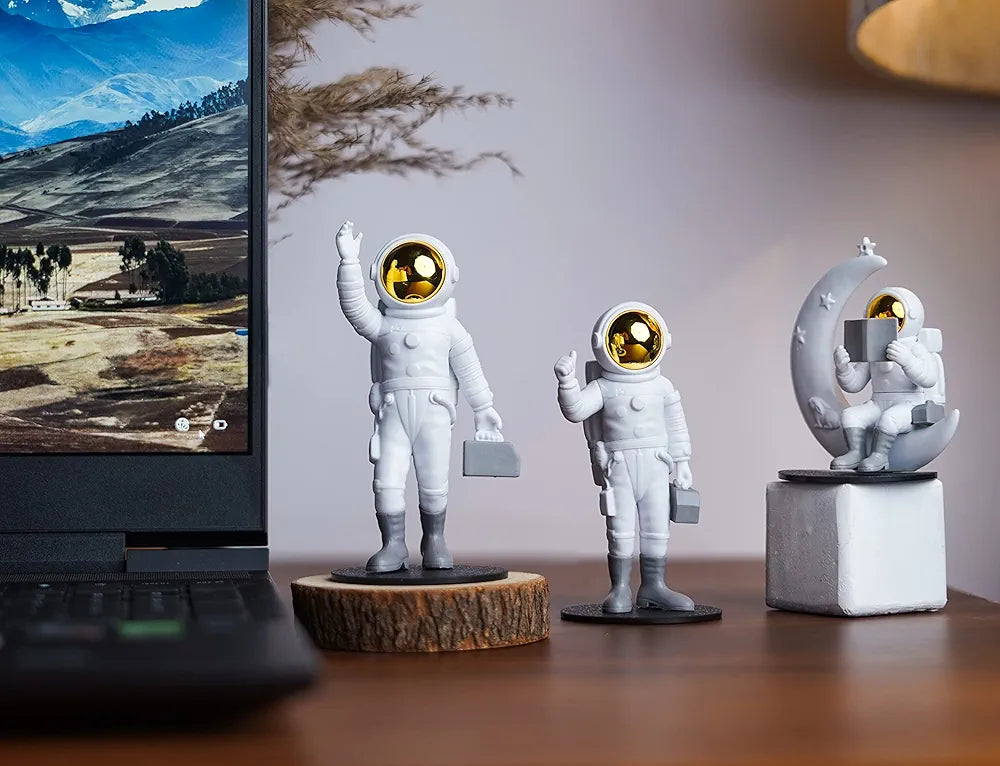 Street27 Resin 3Pcs Astronaut with Moon Figurine Mirror Spaceman Ornament