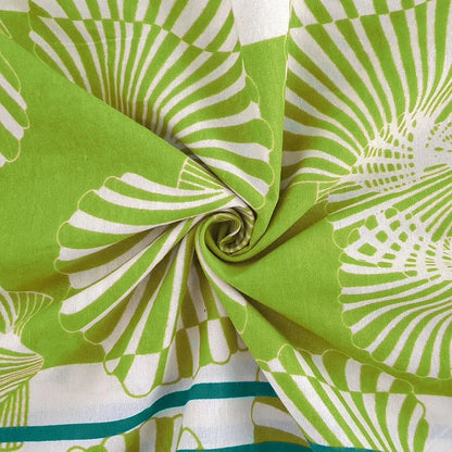 Divine Casa 100% Cotton 144 TC Bedsheet for Double Bed King Size Bedsheet with 2 Pillow Covers Colour Ocean Green