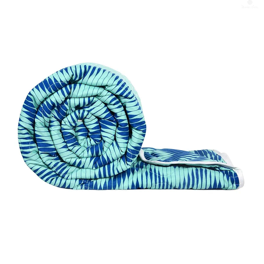 Divine Casa Microfiber 120 GSM Reversible AC Comforter/Blanket Colour Cyan and Navy Blue D Single Size Abstract TC - 120