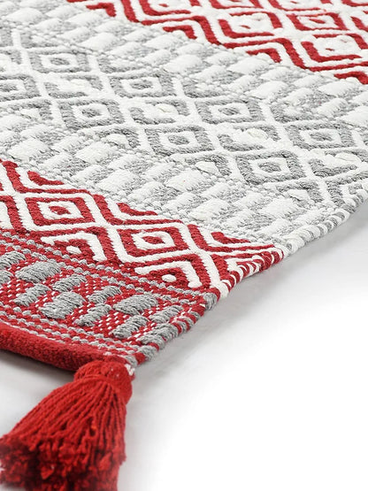 Sashaa World Handwoven Cotton Rug Colour Red and Grey