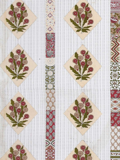 100% Pure Cotton Traditional Printed Bedsheet for Double Bed King Size Bedsheet with 2 Pillow Covers