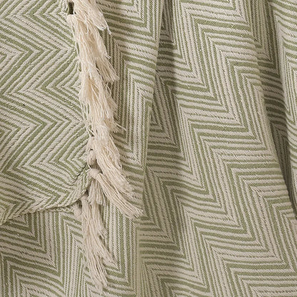 Sashaa World Zig Zag Patterned Green Ivory Woven Throw Colour Green/white