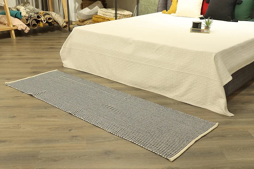 Sashaa World Modern Striped Rug