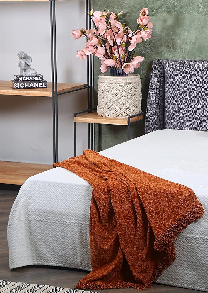 Sashaa World Lightweight Soft Chenille Throw Colour Rust