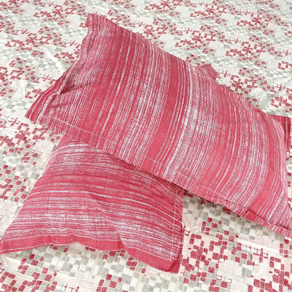 Divine Casa 144 TC 100% Pure Cotton Queen Size Double Bed Bedsheet with 2 Pillow Covers Geometric Pixel Colour Red White