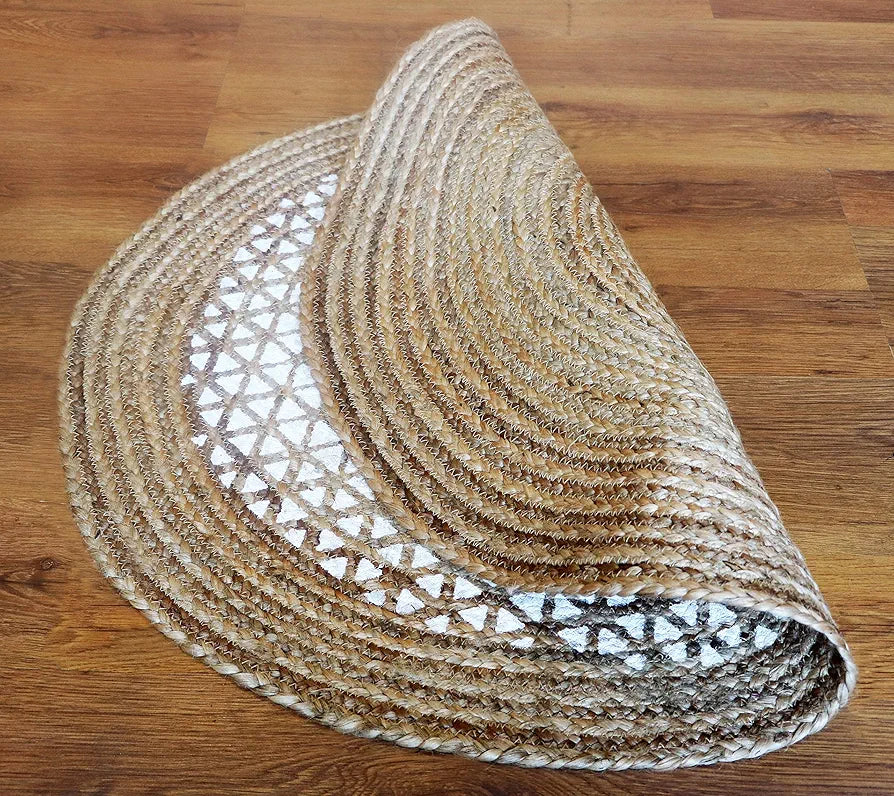 The Home Talk Natural Handcrafted Braided Round Jute Rug 80 cm Traditional Carpet Beige & White