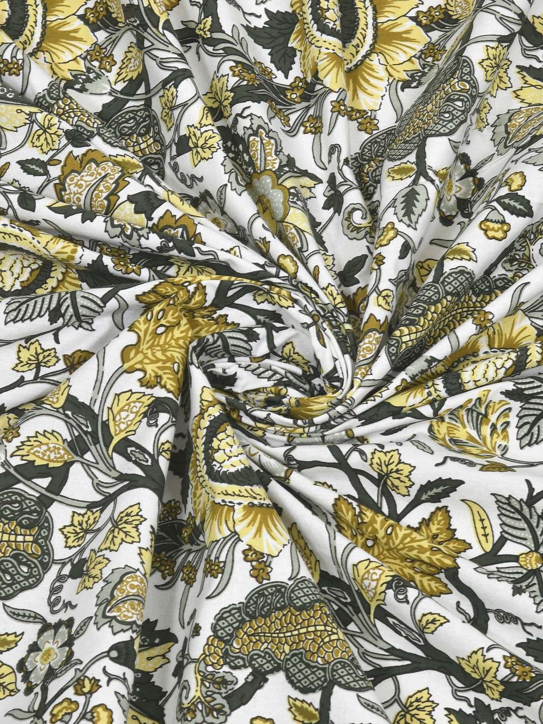 100% Pure Cotton Traditional Printed Bedsheet for Double Bed King Size Bedsheet with 2 Pillow Covers