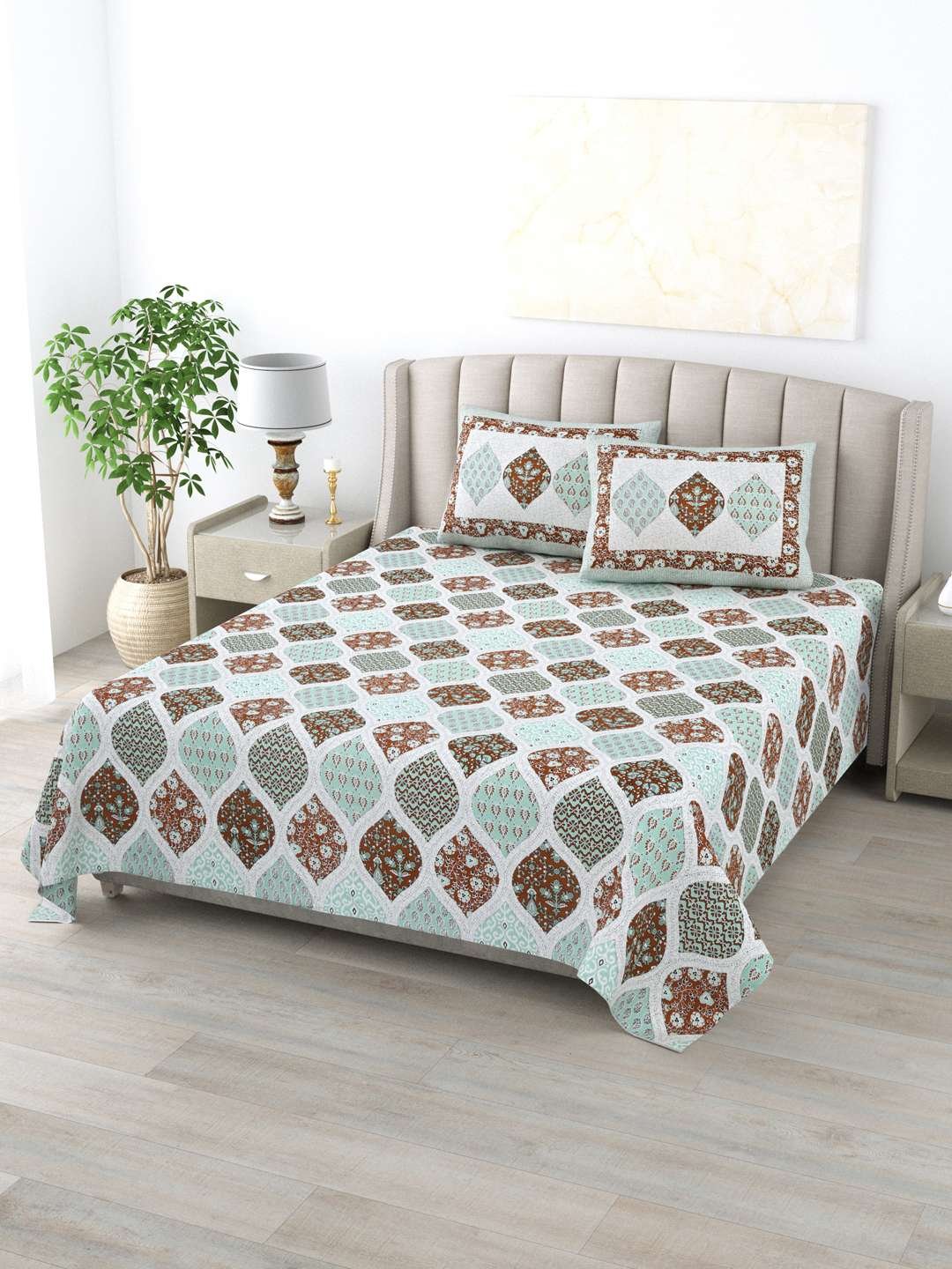 100% Pure Cotton Traditional Printed Bedsheet for Double Bed King Size Bedsheet with 2 Pillow Covers