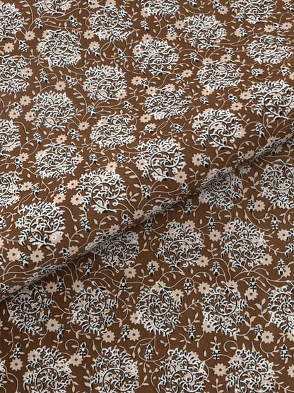 100% Pure Cotton Traditional Printed Bedsheet for Double Bed King Size Bedsheet with 2 Pillow Covers