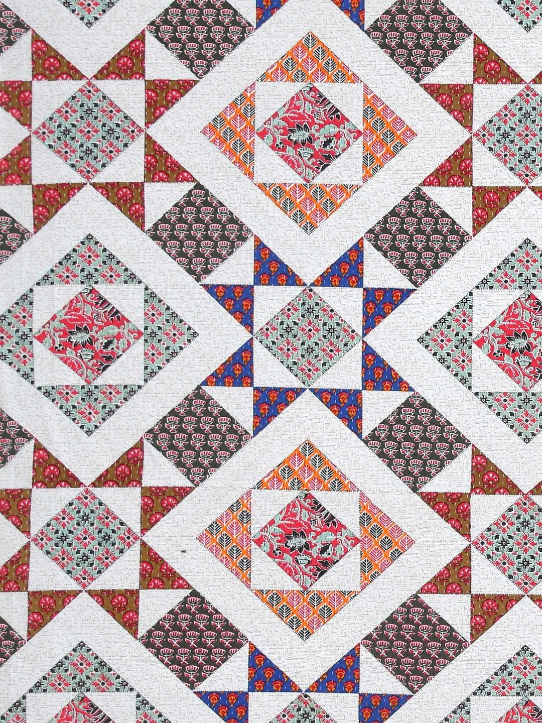 100% Pure Cotton Traditional Printed Bedsheet for Double Bed King Size Bedsheet with 2 Pillow Covers